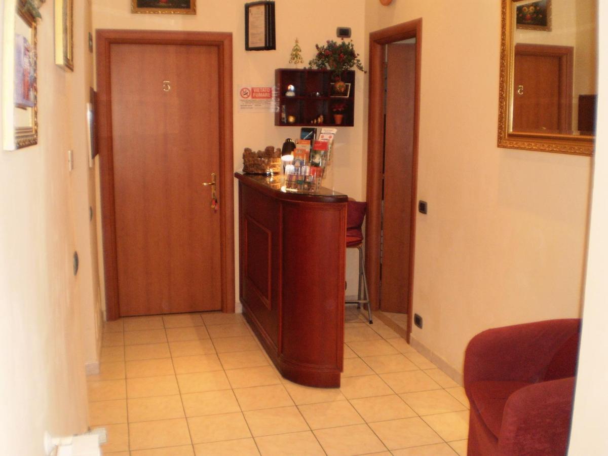 B&B Starlight Рим Екстериор снимка